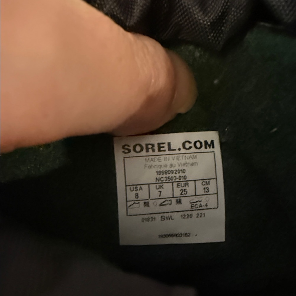Sorel toddler Black and White Dotted Snow Boots - Picture 4 of 4